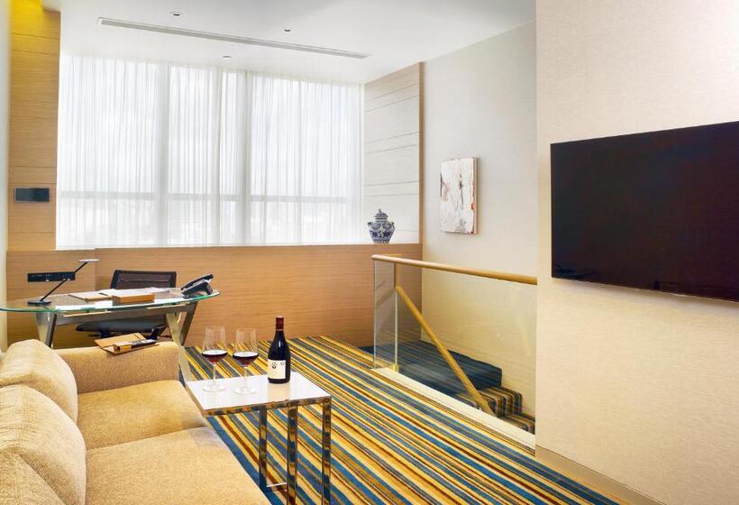 اتاق استاندارد, One Farrer