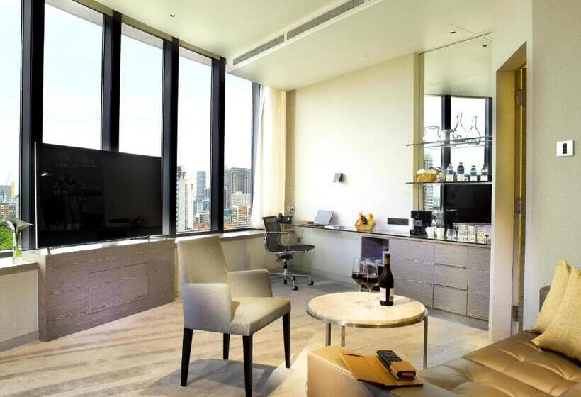 سوئیت پریمیوم, One Farrer