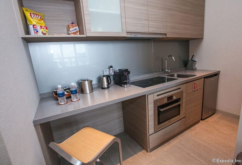 اتاق استاندارد, One Farrer