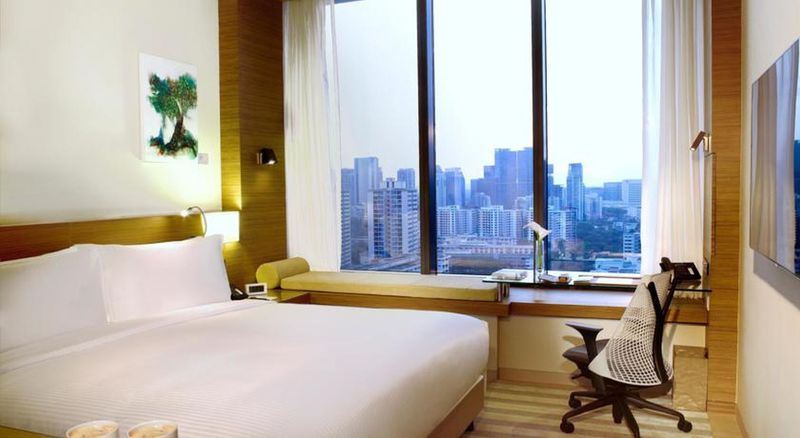 اتاق استاندارد, One Farrer