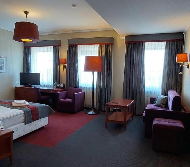 수피리어 룸, Panorama