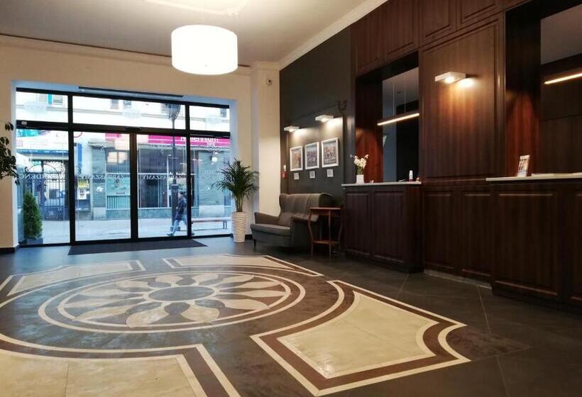 エコノミートリプルルーム, Rezydencja Bristol Kaiserhof 1858