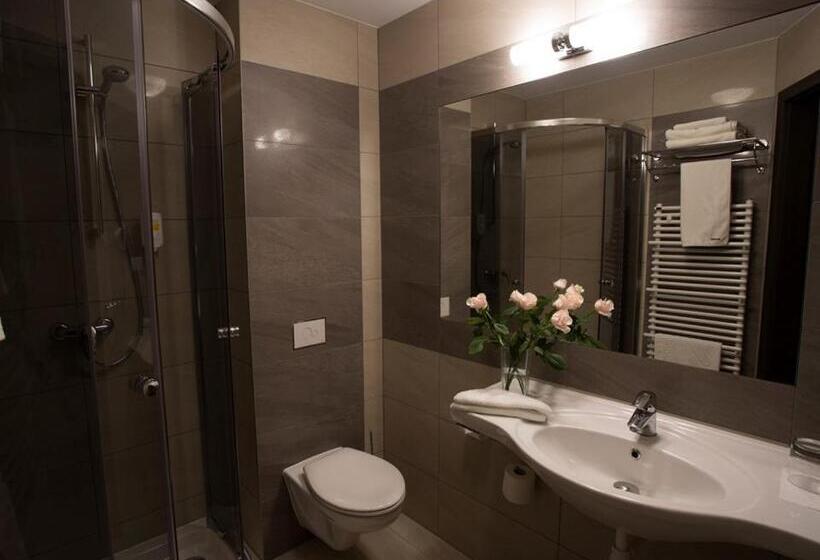 חדר סטנדרט, Soray