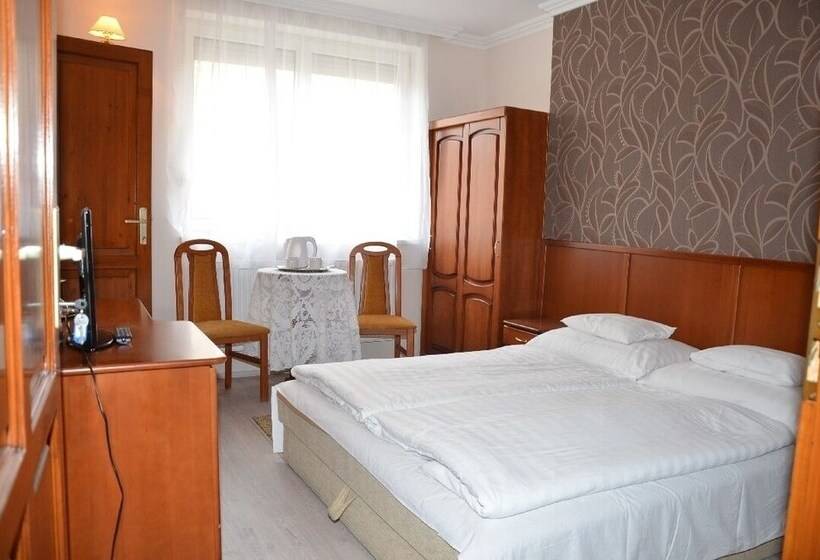 اتاق استاندارد, Szieszta Panzió