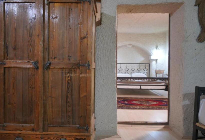 패밀리 룸, View Cave