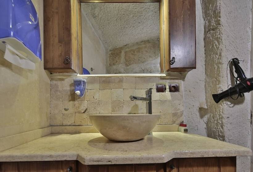3-Bett-Standardzimmer, View Cave
