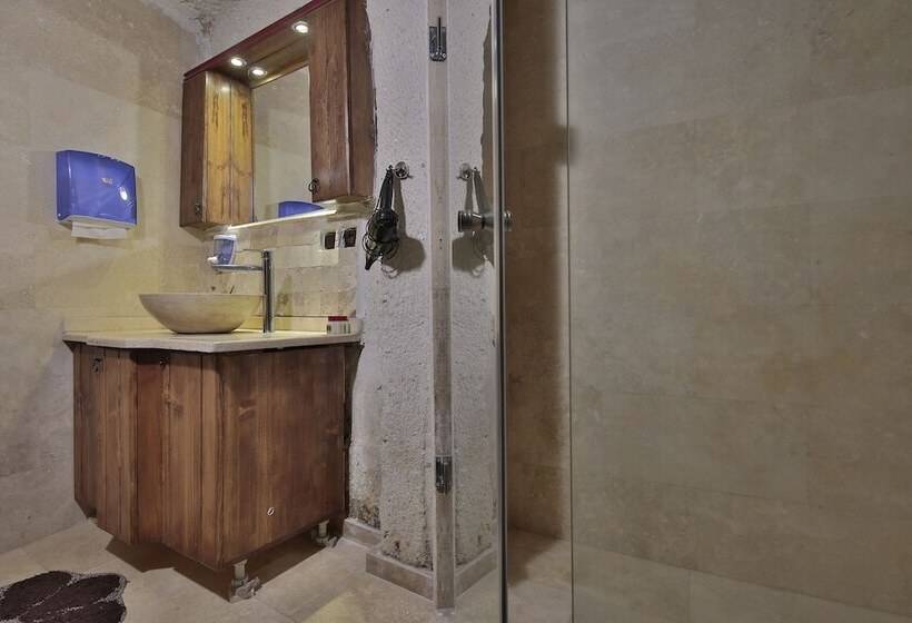 3-Bett-Standardzimmer, View Cave