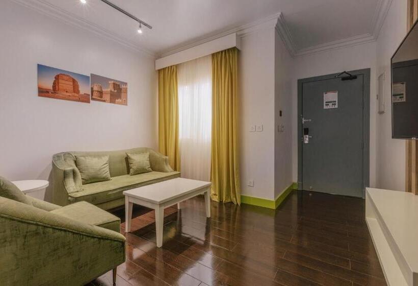 适合残疾人士使用的带超级大床的标准间, Super 8 By Wyndham Al Riyadh