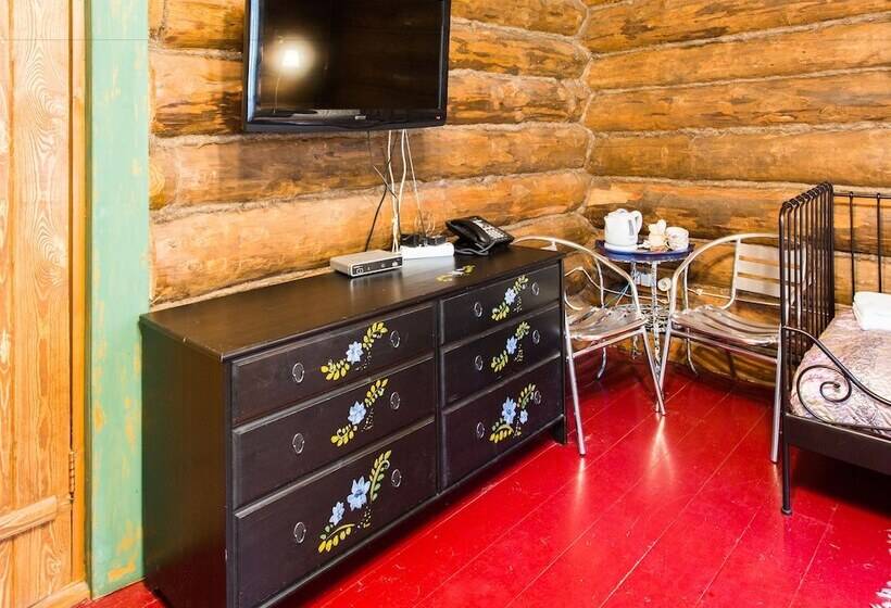 标准三人间, Park Hotel Berendeevka