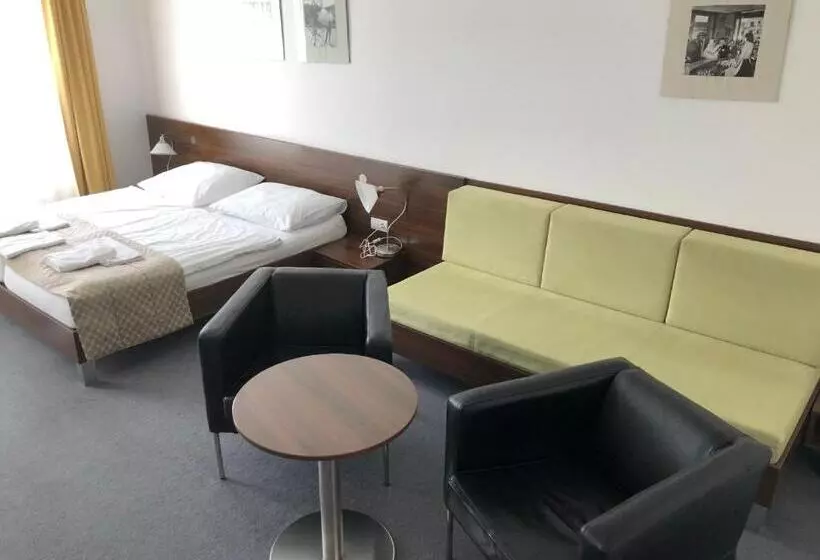 スーペリアールーム, Penzion U Zvonu