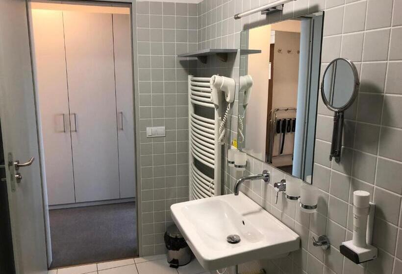 수피리어 룸, Penzion U Zvonu