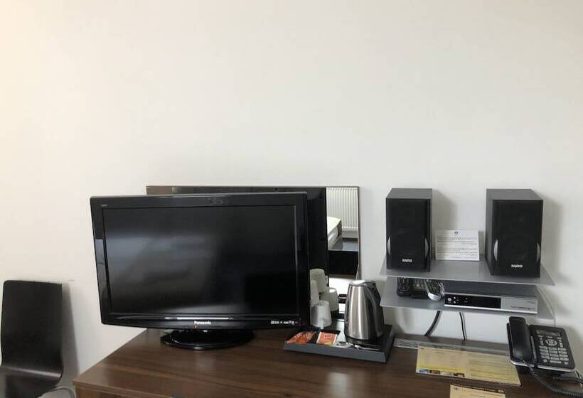 스탠다드 트리플 룸, Penzion U Zvonu