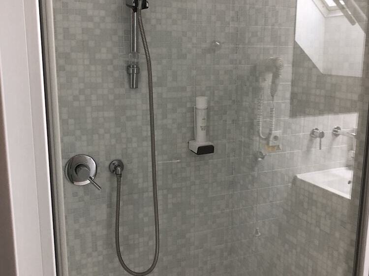 스탠다드 트리플 룸, Penzion U Zvonu