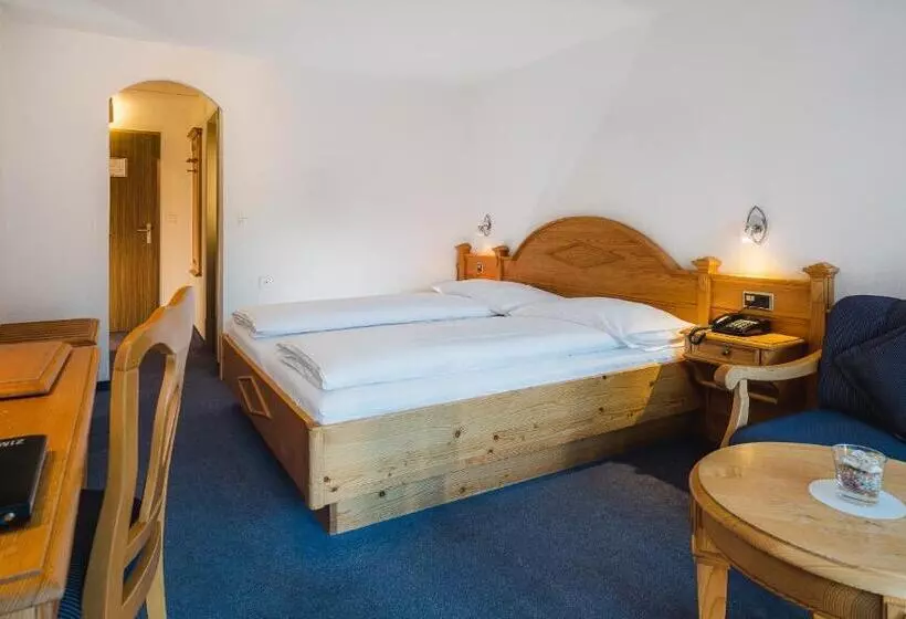 Deluxe Zimmer mit Balkon, Walliserhof