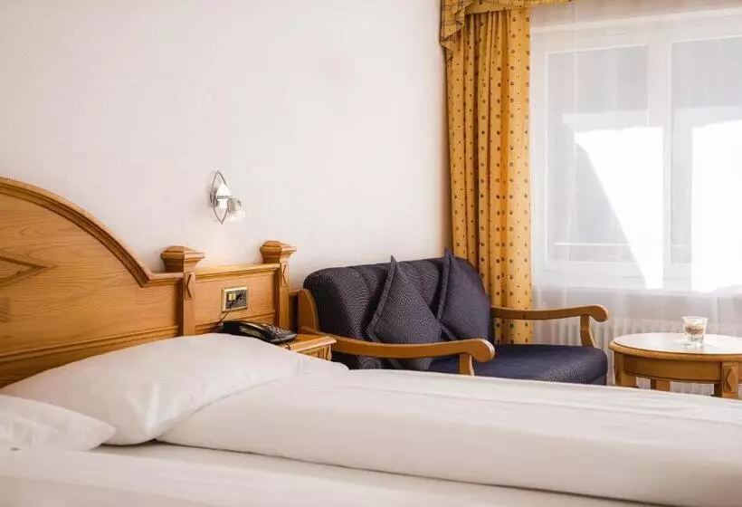 Deluxe Zimmer mit Balkon, Walliserhof