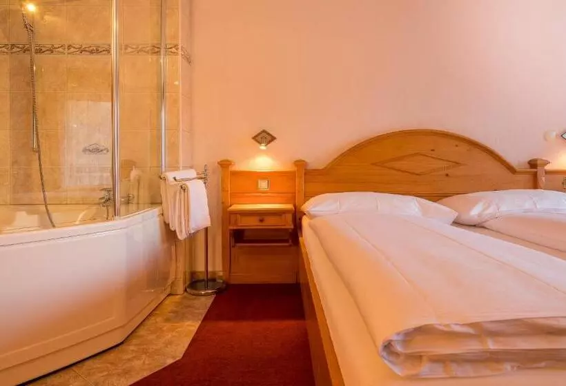 Standardzimmer mit Ausblick, Walliserhof