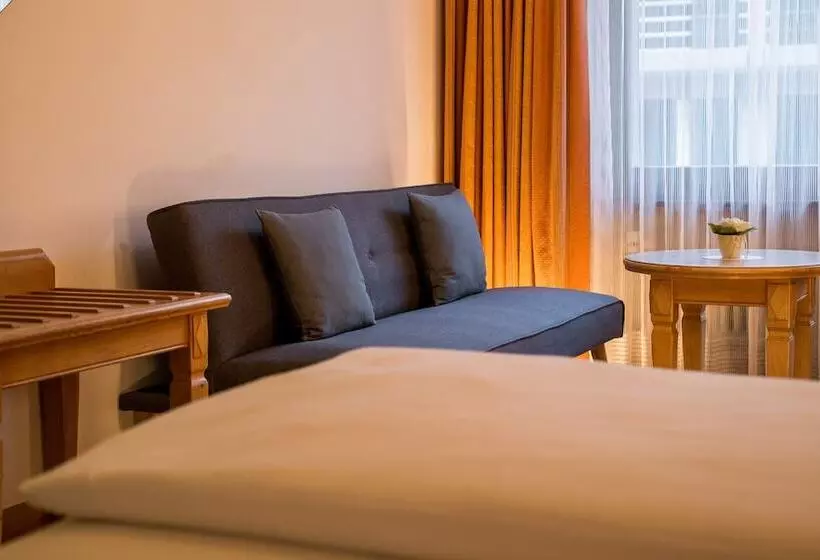 Standardzimmer mit Ausblick, Walliserhof