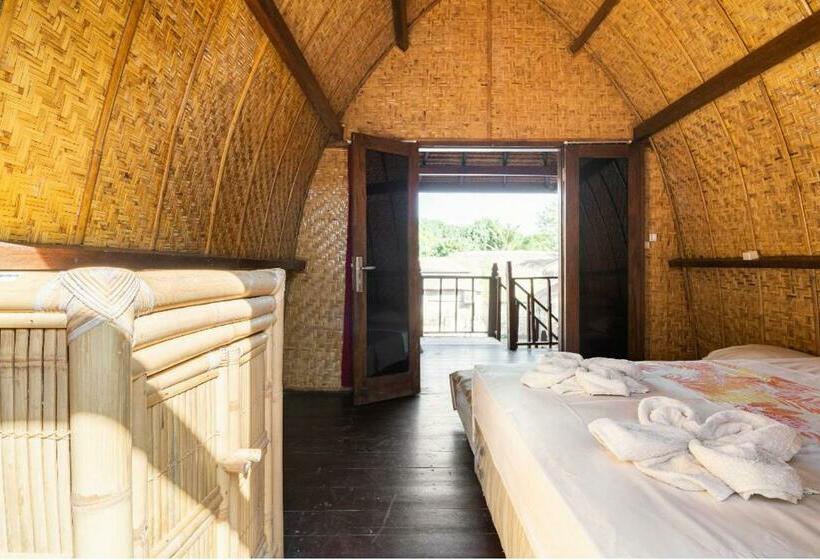 غرفة قياسية ثلاثية مطلة علي الحديقة, Deep House Bungalows