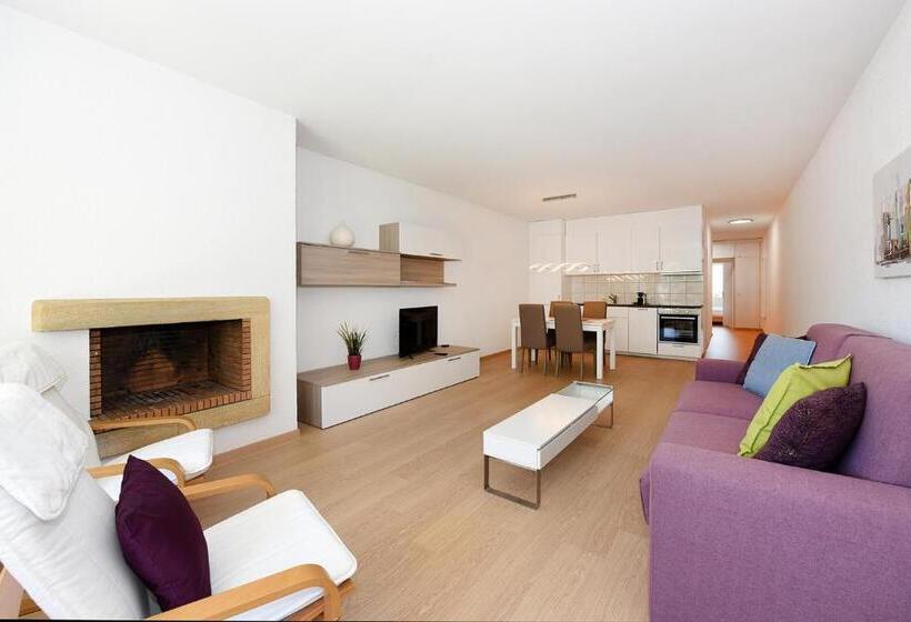 آپارتمان 1 خوابه با چشمانداز باغ, Centro Cadro Panoramica