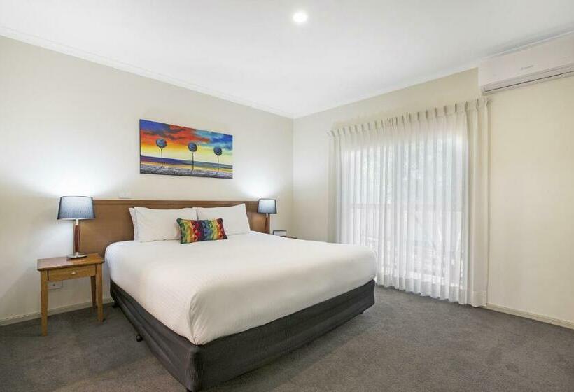 آپارتمان 1 خوابه, Quest Tamworth