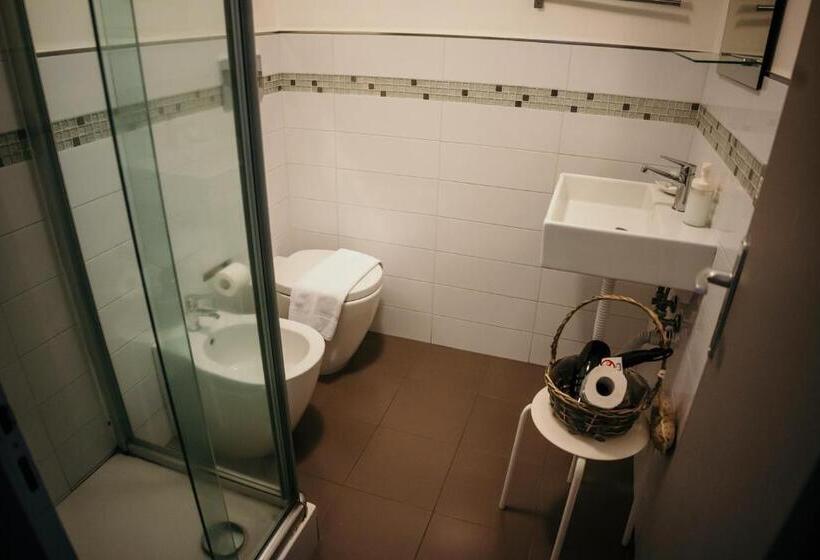 غرفة ديلوكس ثلاثية, Elephant's Smile B&b