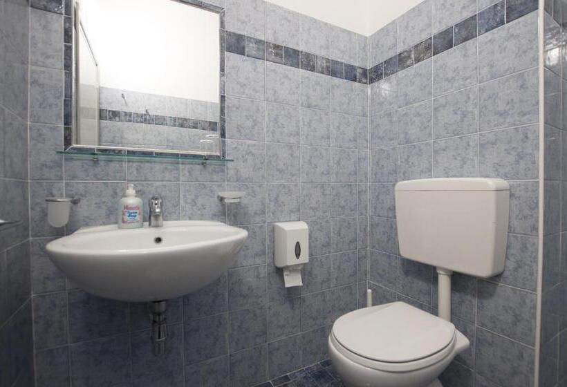 트리플 클래식 룸, Edelweiss