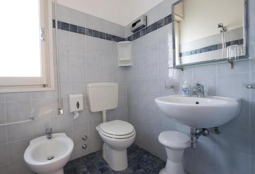 4인용 스탠다드 룸, Edelweiss