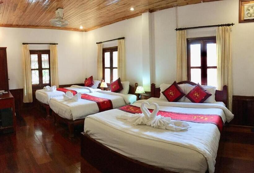 اتاق سوپریور سه تخته, Villay Vanh Place House