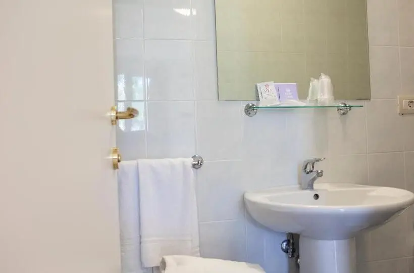 エコノミールーム, Parkhotel Montigeto