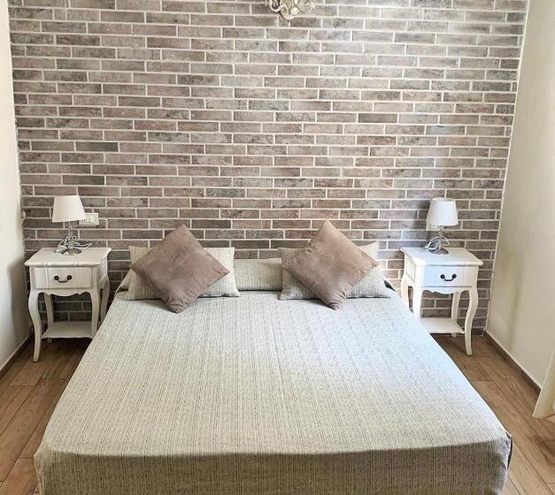 اتاق لوکس سه تخته, Maglo Centro