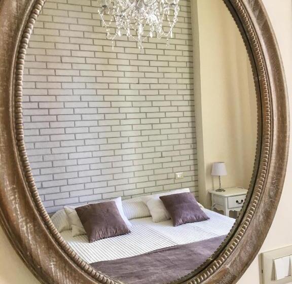 اتاق راحتی سه تخته, Maglo Centro