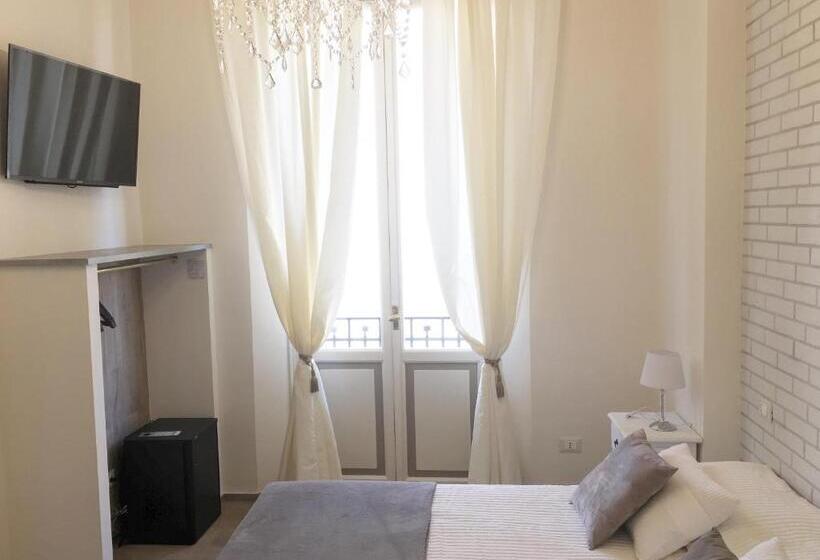 اتاق راحتی سه تخته, Maglo Centro