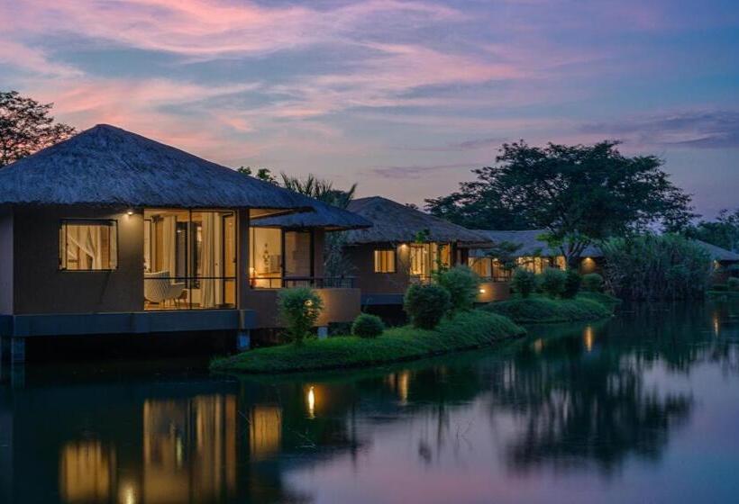 ویلای لوکس 1 خوابه, Water Garden Sigiriya