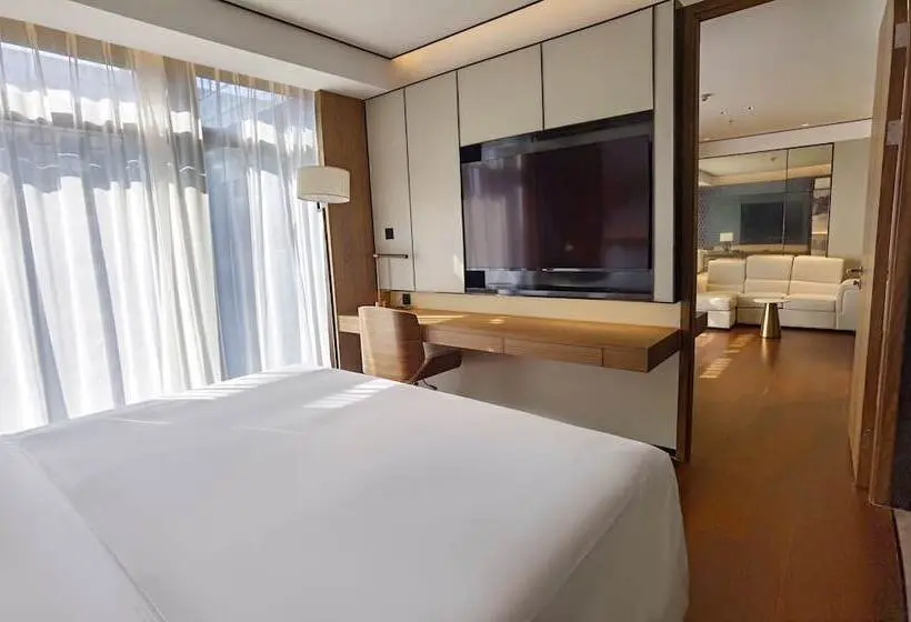 سوییت لوکس, Howard Johnson Optics Valley Hotel Wuhan