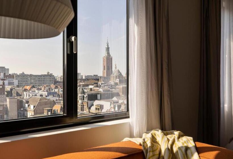 스탠다드 스튜디오, Cove Centrum