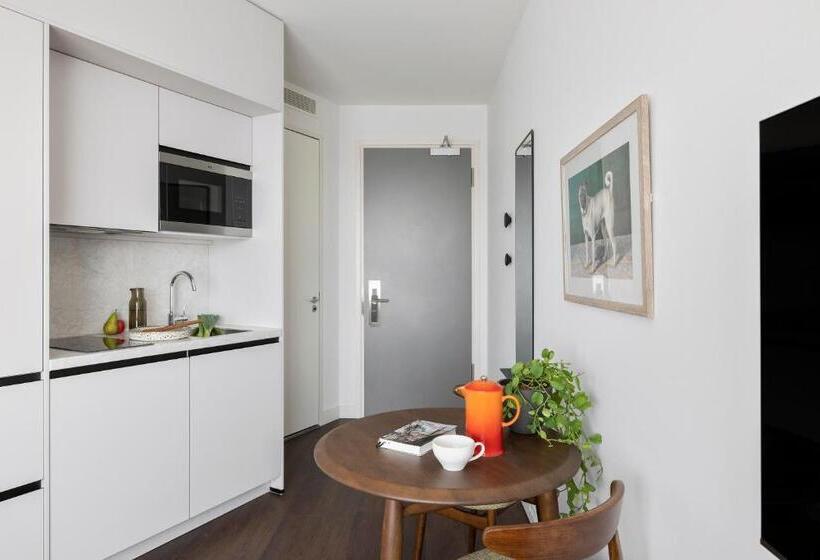 스탠다드 스튜디오, Cove Centrum