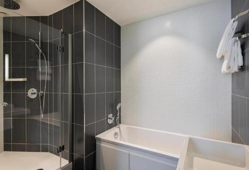 수피리어 스튜디오, Cove Centrum