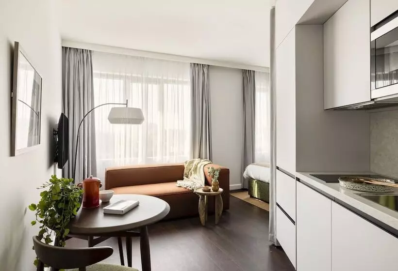 استودیوی استاندارد, Cove Centrum