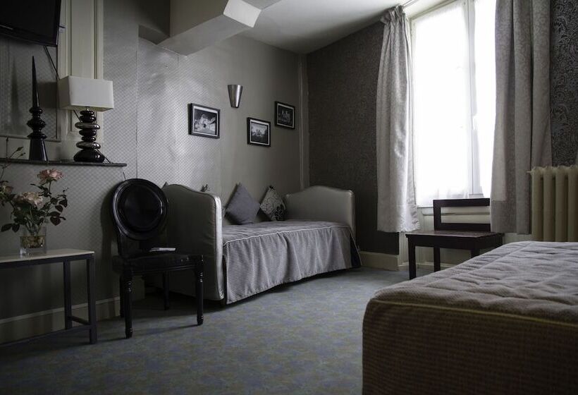 חדר סטנדרט, De La Banniere De France