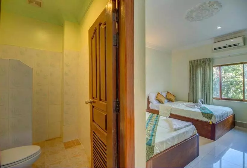 ファミリールーム, Dv Angkor Villa