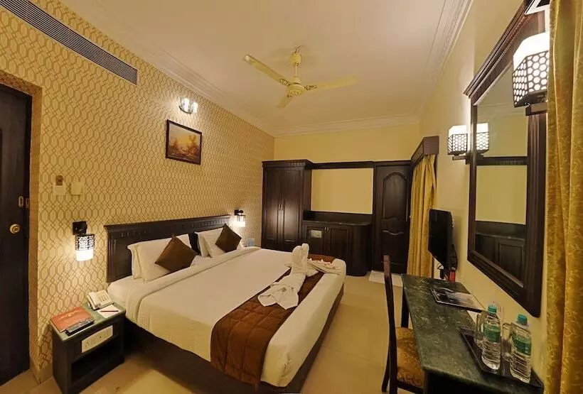 スタンダードルーム, Ams Raj Palace Sundar