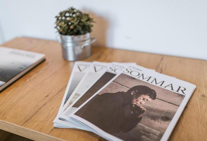 Perhejuniorsviitti, Bistro & Rooms Pri Karlu Ex Hiša Budja