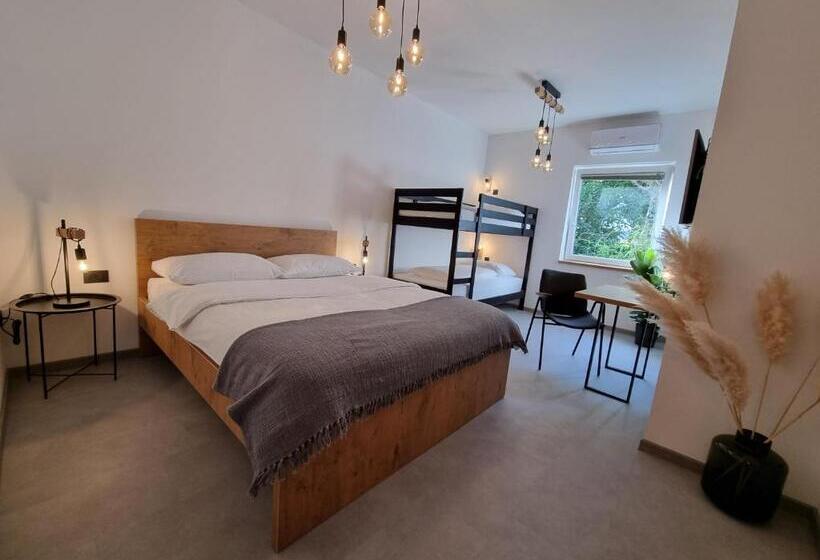 اتاق سوپریور خانوادگی, Bistro & Rooms Pri Karlu   Ex Hiša Budja