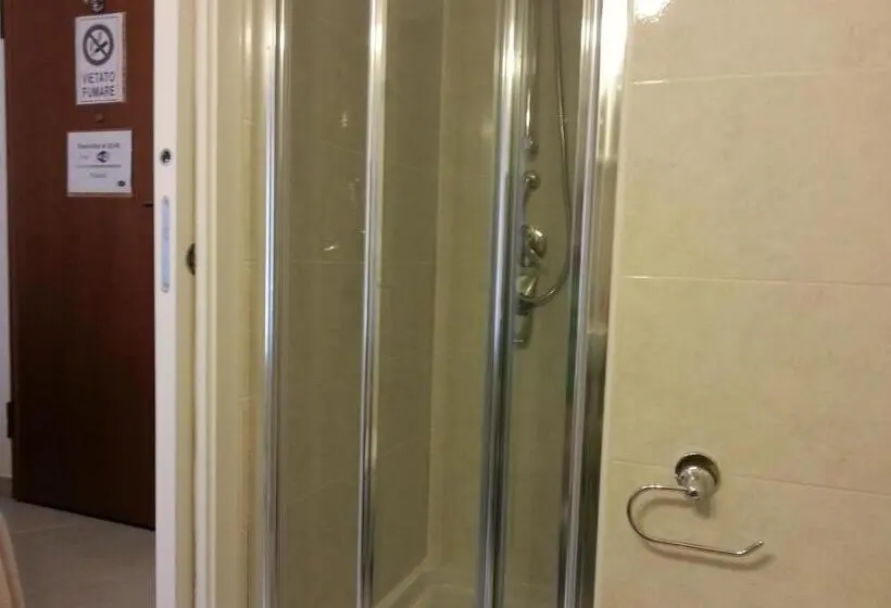 ベーシックルーム, B&b Del Corso