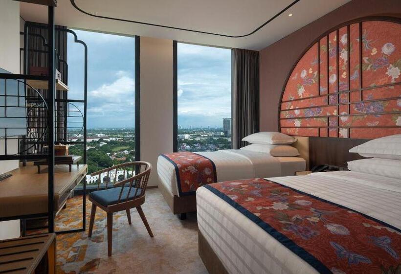 Номер Deluxe, Episode Gading Serpong