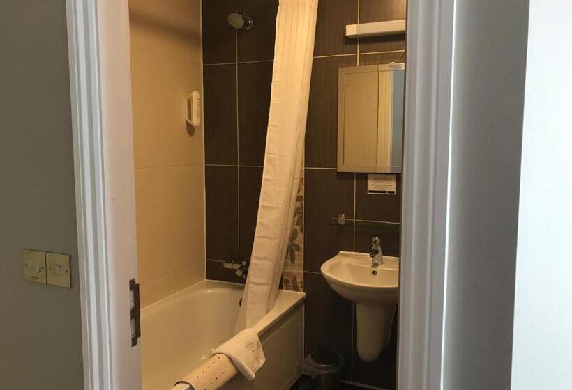 Habitació Estàndard, The Romany Rye Wetherspoon