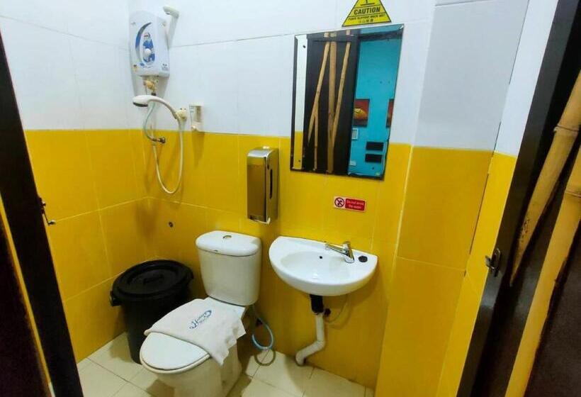 غرفة ديلوكس, Holiday Dive Inn