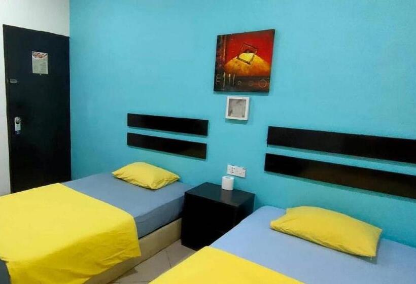 غرفة قياسية مزوَّدة بشُرفة, Holiday Dive Inn