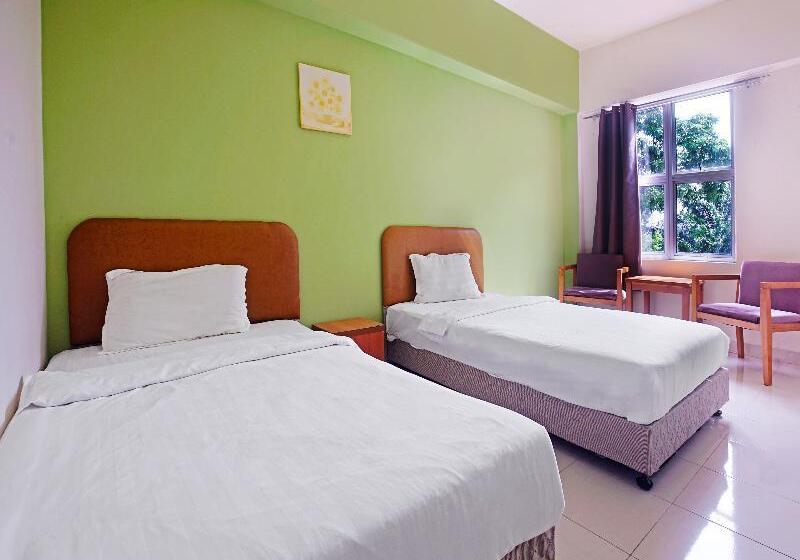 Номер Deluxe, Night Queen Salak Tinggi