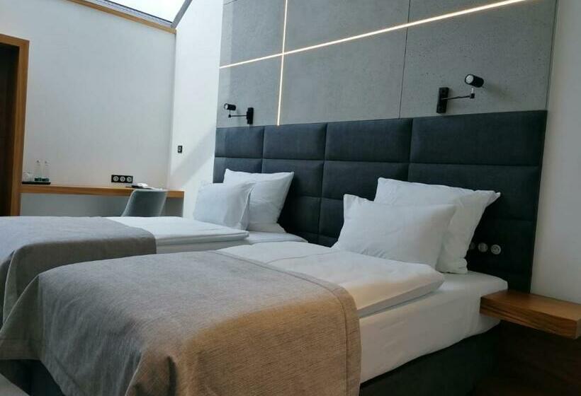 חדר דלוקס, Kempen